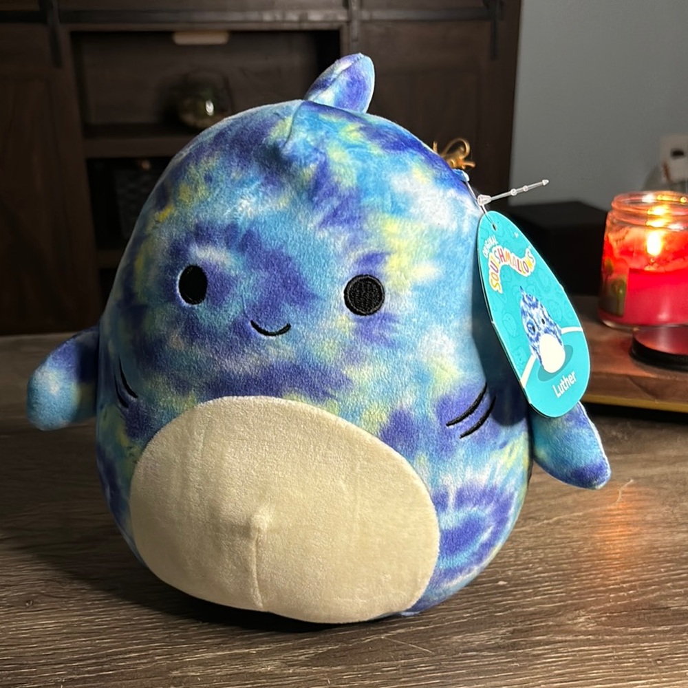 NWT Luther the Shark Squishmallow 8”